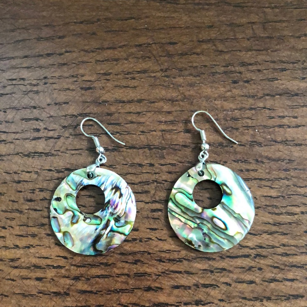 Very lightweight dangly earrings